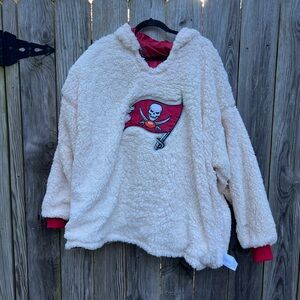 TAMPA BAY BUCCANEERS Cozy Reversible Hoodeez Pullover Hoodie One Size NWT NEW